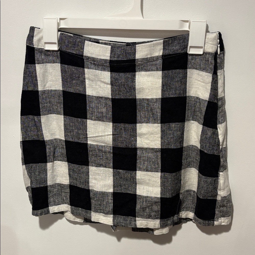 Black and White Plaid Skirt